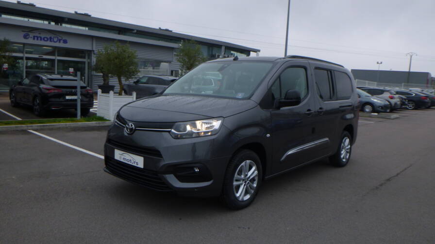 Avis-mandataire-auto-Emotors-Toyota-Proace-city-verso-Long-executive-110-vvt-i.