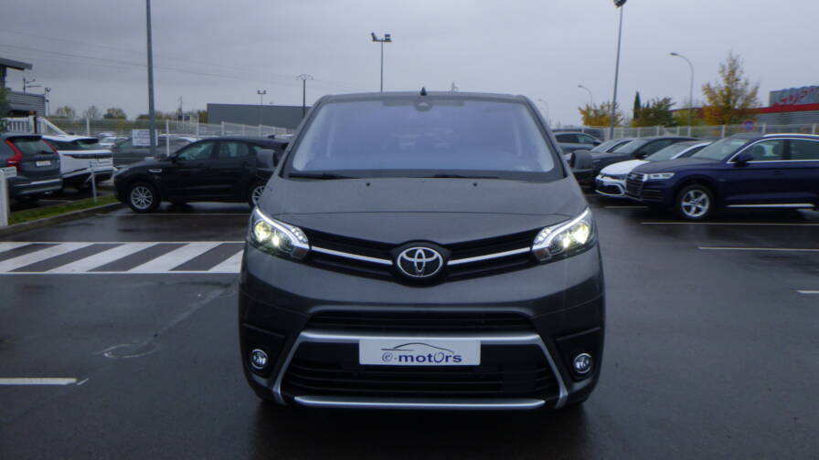 Mandataire Automobile neuf, recherche de Toyota Proace-verso-medium-lounge-180-d-4d-bva8 - E-Motors