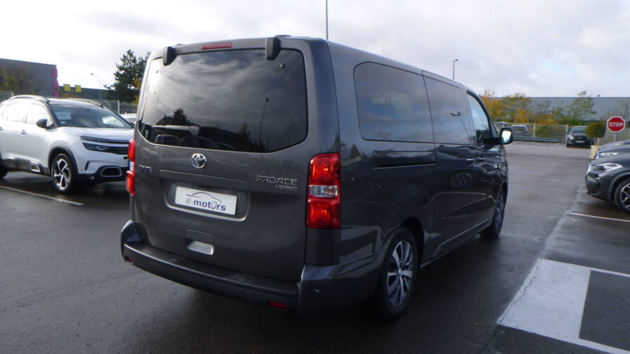 Mandataire Automobile neuf, recherche de Toyota Proace-verso-long-lounge-180-d-4d-bva8 - E-Motors