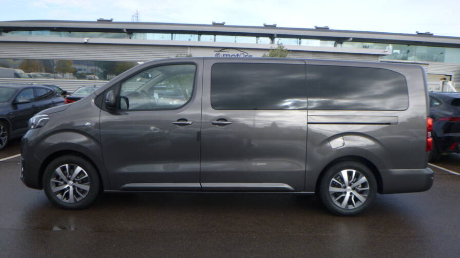 Mandataire Automobile neuf, recherche de Toyota Proace-verso-long-lounge-180-d-4d-bva8 - E-Motors