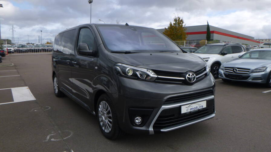 Mandataire Automobile neuf, recherche de Toyota Proace-verso-medium-lounge-180-d-4d-bva8 - E-Motors