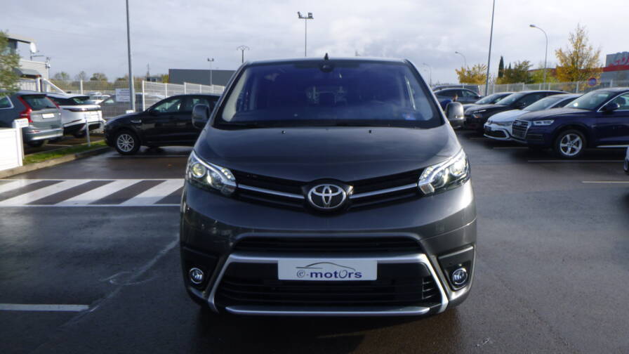Mandataire Automobile neuf, recherche de Toyota Proace-verso-long-lounge-180-d-4d-bva8 - E-Motors