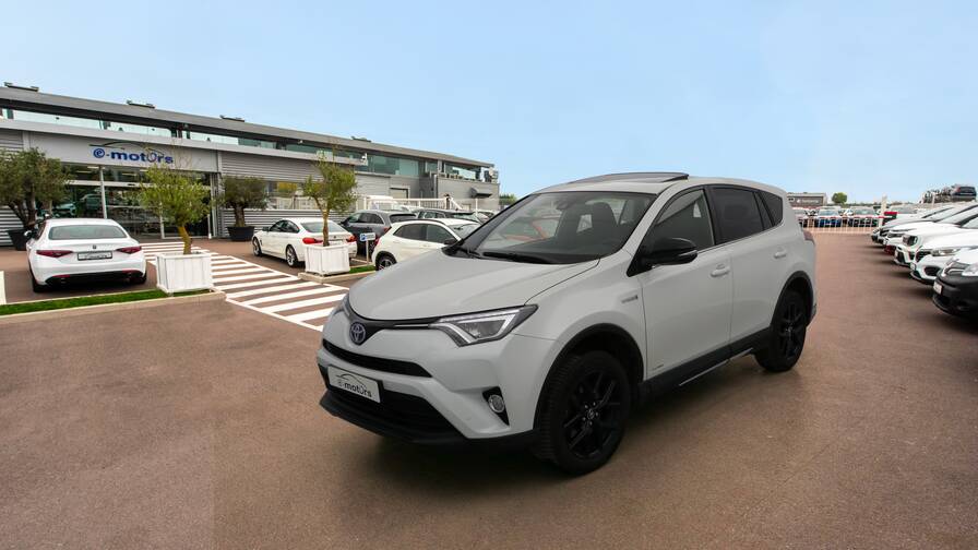 Avis-mandataire-auto-Emotors-Toyota-Rav4-hybride-197ch-2wd-black-edition.