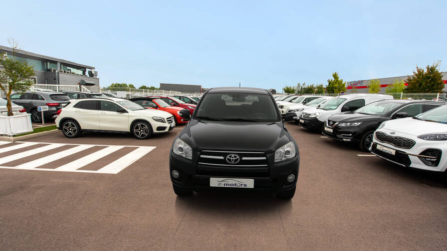 Avis-mandataire-auto-Emotors-Toyota-Rav4-150-d-4d-4wd-fap-life.