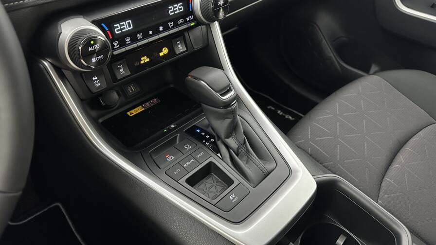 Mandataire Automobile neuf, recherche de Toyota Rav4-v-2-5-hybride-218ch-30-years-2wd - E-Motors