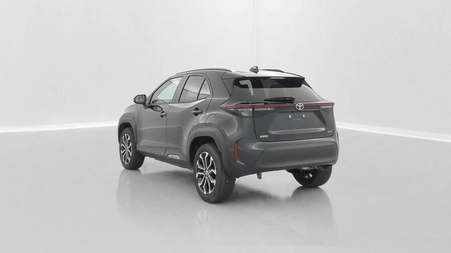 Mandataire Automobile neuf, recherche de Toyota Yaris-cross-1-5-hybride-130h-design-e-cv - E-Motors