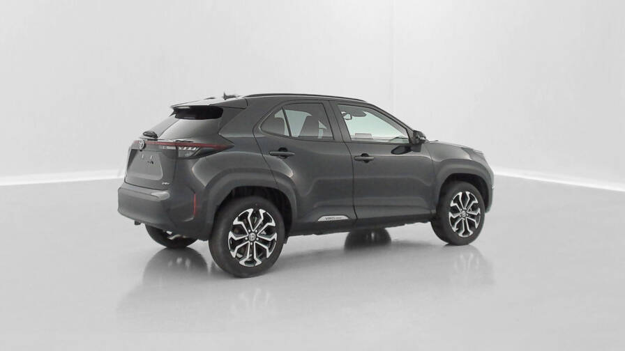 Mandataire Automobile neuf, recherche de Toyota Yaris-cross-1-5-hybride-130h-design-e-cv - E-Motors