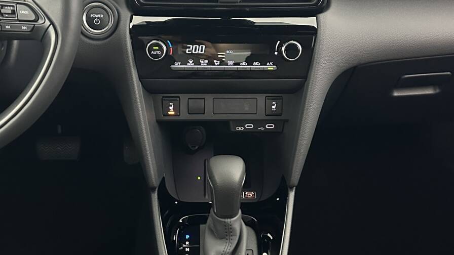 Mandataire Automobile neuf, recherche de Toyota Yaris-cross-1-5-hybride-130h-design-e-cv - E-Motors