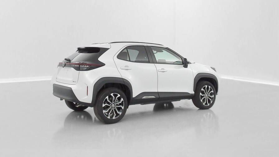 Mandataire Automobile neuf, recherche de Toyota Yaris-cross-1-5-hybride-130h-design-e-cvt - E-Motors