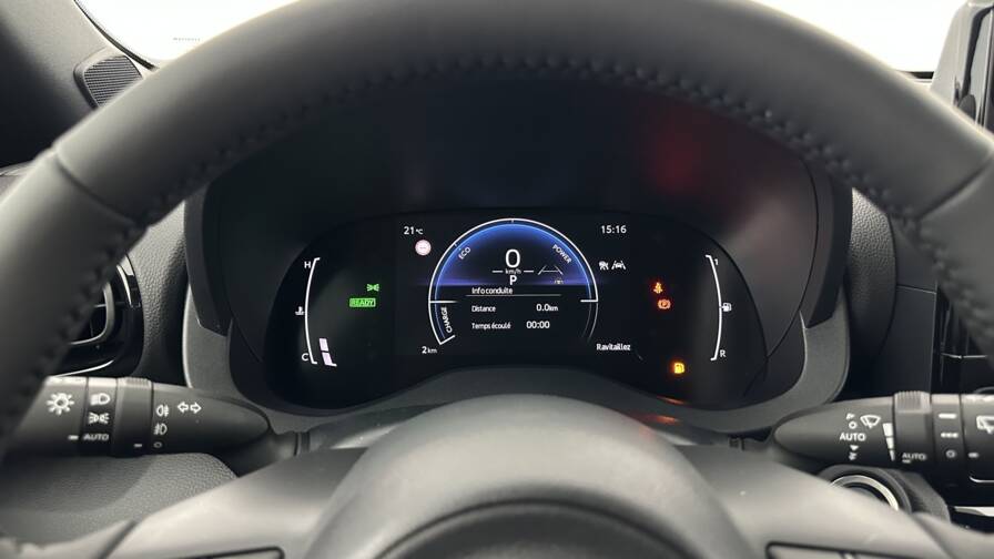 Mandataire Automobile neuf, recherche de Toyota Yaris-cross-1-5-hybride-130h-design-e-cvt - E-Motors