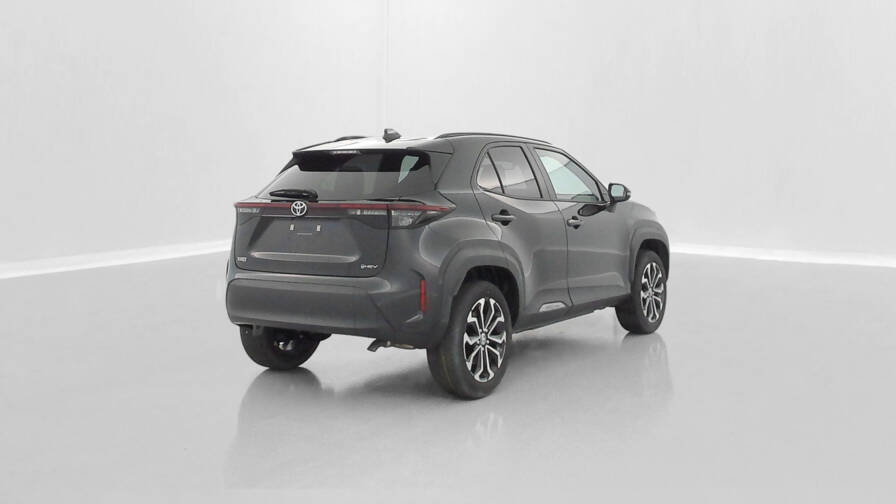 Mandataire Automobile neuf, recherche de Toyota Yaris-cross-1-5-hybride-130h-design-e-cvt - E-Motors