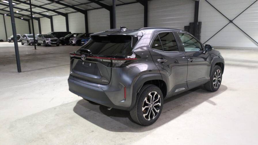 Mandataire Automobile neuf, recherche de Toyota Yaris-cross-hybride-130h-2wd-design-plus-sieges-chauffants - E-Motors