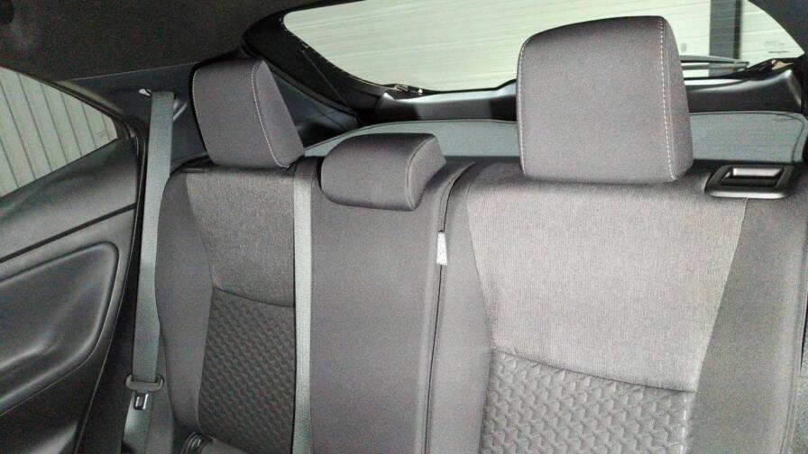 Mandataire Automobile neuf, recherche de Toyota Yaris-cross-hybride-130h-2wd-design-plus-sieges-chauffants - E-Motors