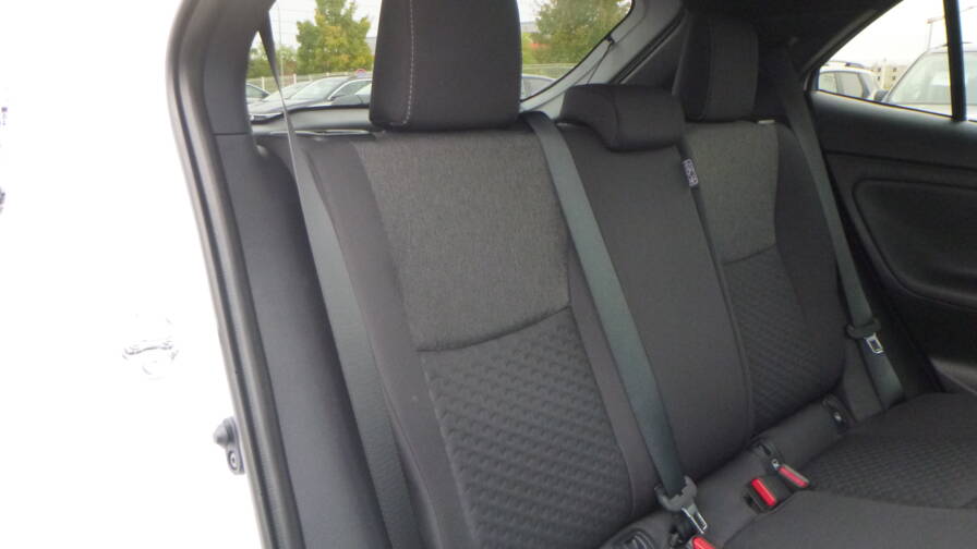 Mandataire Automobile neuf, recherche de Toyota Yaris-cross-hybride-130-2wd-design - E-Motors