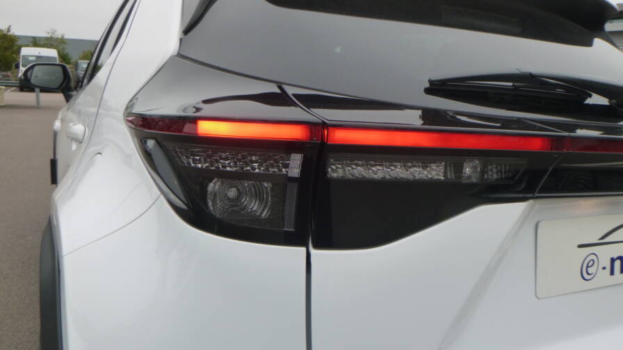 Mandataire Automobile neuf, recherche de Toyota Yaris-cross-hybride-130-2wd-design - E-Motors