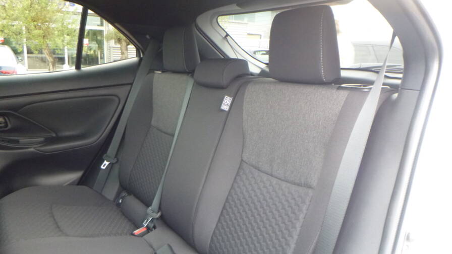 Mandataire Automobile neuf, recherche de Toyota Yaris-cross-hybride-130-2wd-design - E-Motors