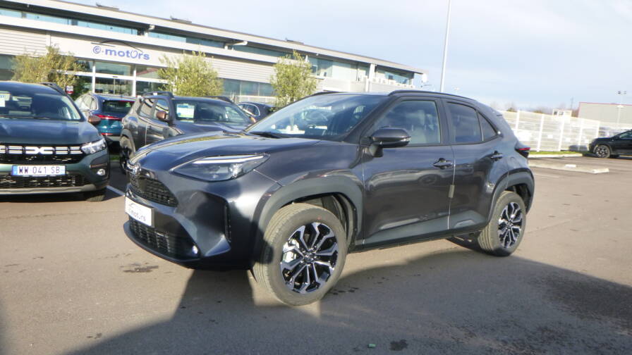 Mandataire Automobile neuf, recherche de Toyota Yaris-cross-hybride-130h-2wd-design-plus-pack-hiver-plus-pack-safety - E-Motors