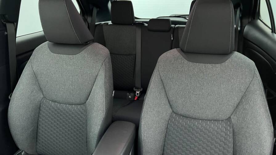 Mandataire Automobile neuf, recherche de Toyota Yaris-cross-hybride-130h-2wd-design - E-Motors
