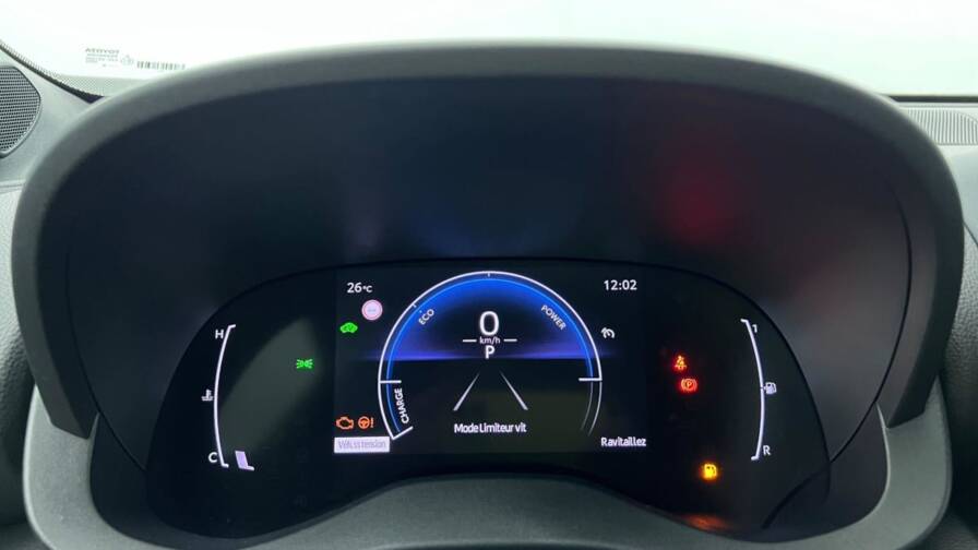 Mandataire Automobile neuf, recherche de Toyota Yaris-cross-hybride-130h-2wd-design - E-Motors