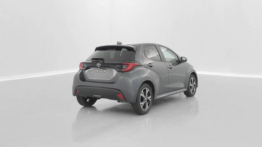 Mandataire Automobile neuf, recherche de Toyota Yaris-hybride-116h-design-e-cvt - E-Motors