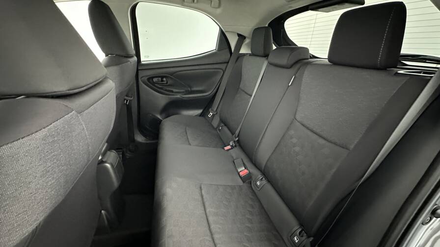 Mandataire Automobile neuf, recherche de Toyota Yaris-hybride-116h-design-e-cvt - E-Motors