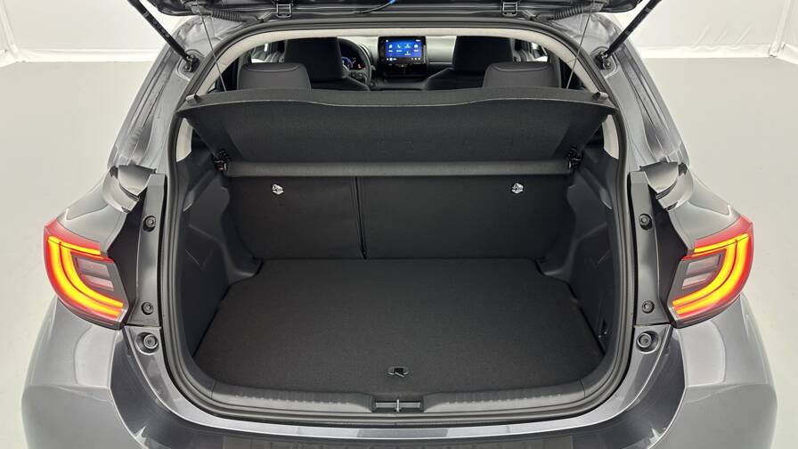 Mandataire Automobile neuf, recherche de Toyota Yaris-hybride-116h-design-e-cvt - E-Motors