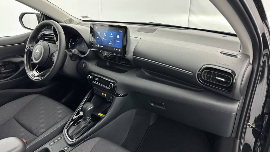 Mandataire Automobile neuf, recherche de Toyota Yaris-hybride-116h-design-e-cvt - E-Motors