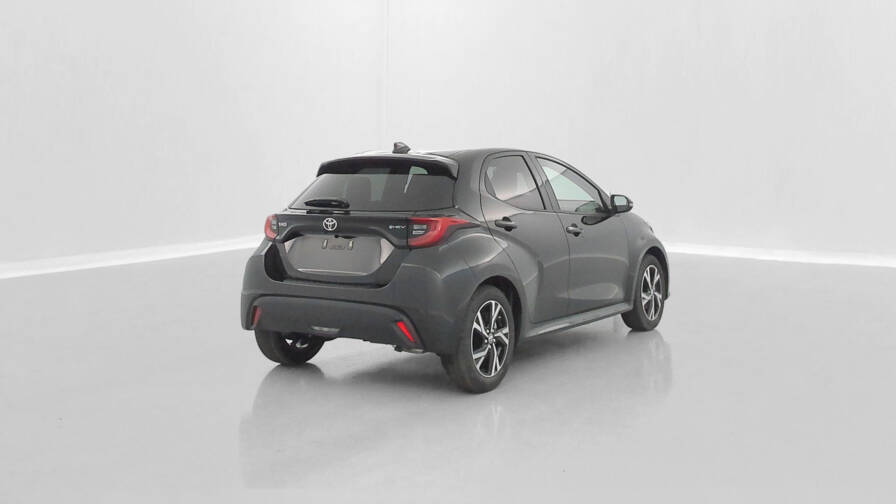 Mandataire Automobile neuf, recherche de Toyota Yaris-hybride-116h-design-e-cvt - E-Motors