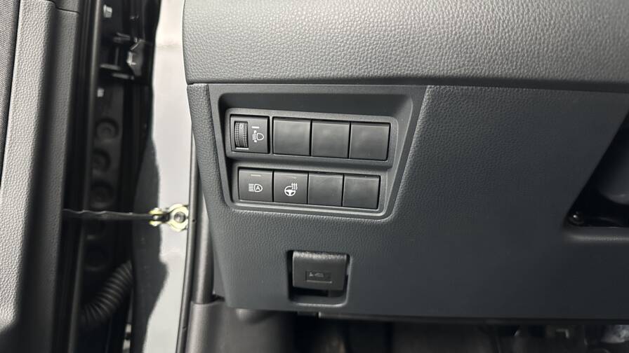 Mandataire Automobile neuf, recherche de Toyota Yaris-hybride-116h-design-e-cvt - E-Motors