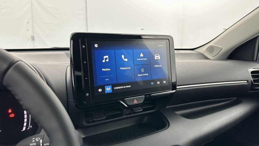 Mandataire Automobile neuf, recherche de Toyota Yaris-hybride-116h-design-e-cvt - E-Motors