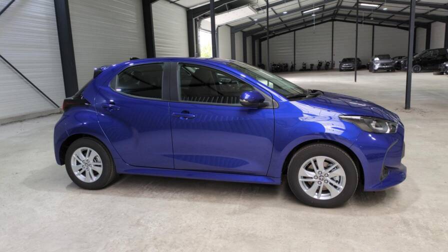 Mandataire Automobile neuf, recherche de Toyota Yaris-hybride-hybride-116h-dynamic-plus-jantes-15 - E-Motors