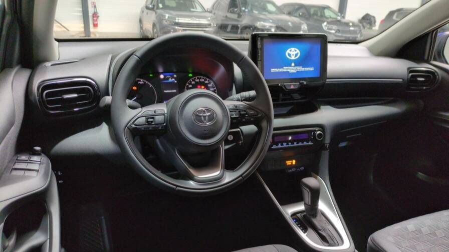 Mandataire Automobile neuf, recherche de Toyota Yaris-hybride-hybride-116h-dynamic-plus-jantes-15 - E-Motors