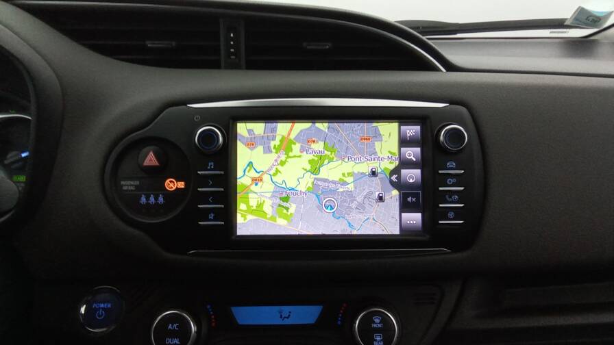 Mandataire Automobile occasion, recherche de Toyota Yaris-hybride-100h-france - E-Motors