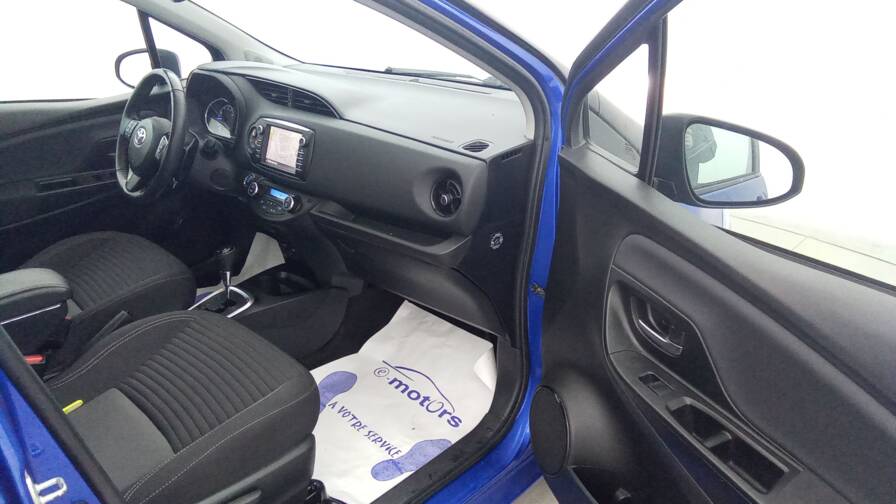 Mandataire Automobile occasion, recherche de Toyota Yaris-110-vvt-i-cvt-design - E-Motors