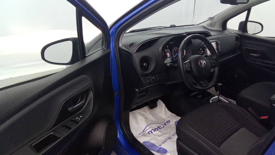 Mandataire Automobile occasion, recherche de Toyota Yaris-110-vvt-i-cvt-design - E-Motors