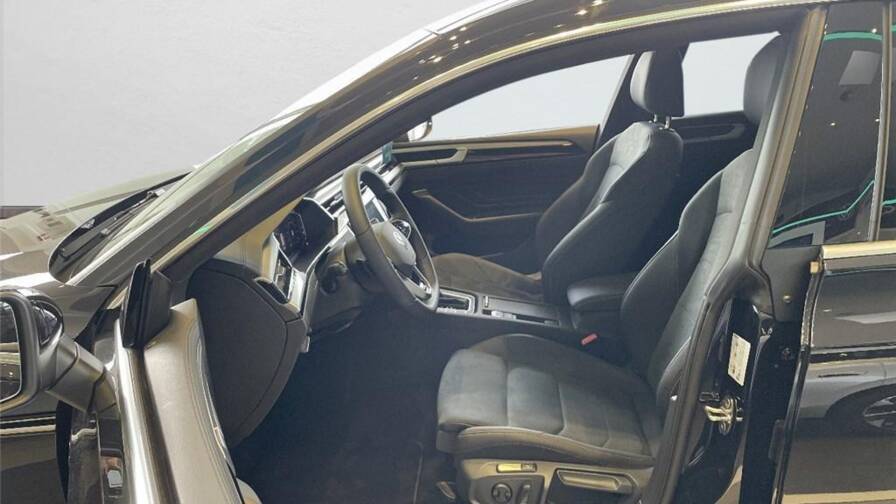 Mandataire Automobile occasion, recherche de Volkswagen Arteon-shooting-brake-1-4-ehybrid-rechargeable-opf-218-dsg6-r-line - E-Motors