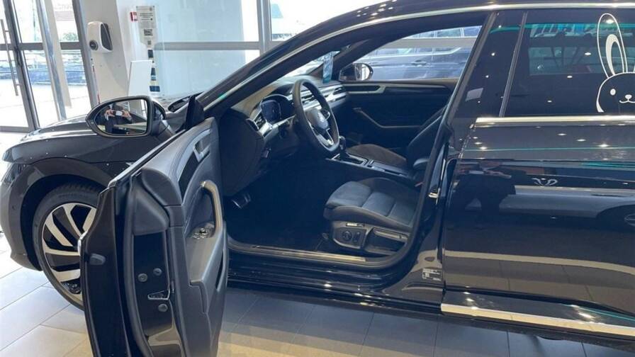 Mandataire Automobile occasion, recherche de Volkswagen Arteon-shooting-brake-1-4-ehybrid-rechargeable-opf-218-dsg6-r-line - E-Motors