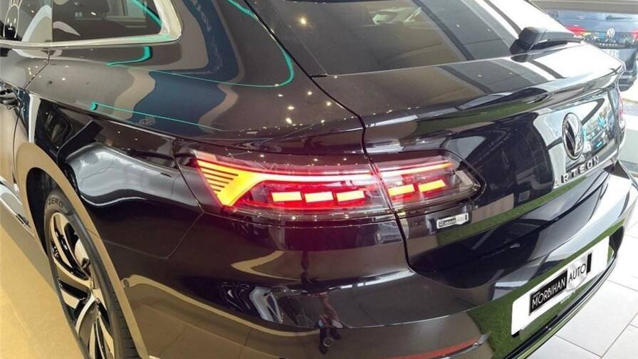 Mandataire Automobile occasion, recherche de Volkswagen Arteon-shooting-brake-1-4-ehybrid-rechargeable-opf-218-dsg6-r-line - E-Motors