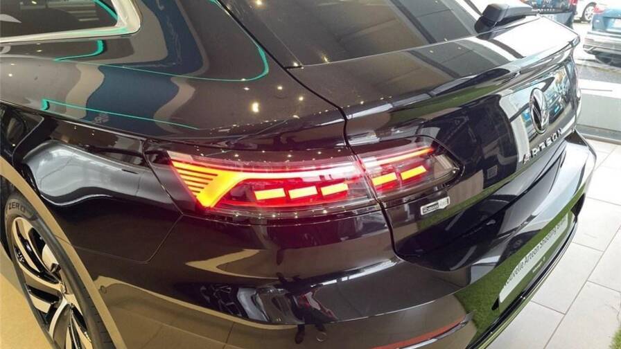 Mandataire Automobile occasion, recherche de Volkswagen Arteon-shooting-brake-1-4-ehybrid-rechargeable-opf-218-dsg6-r-line - E-Motors