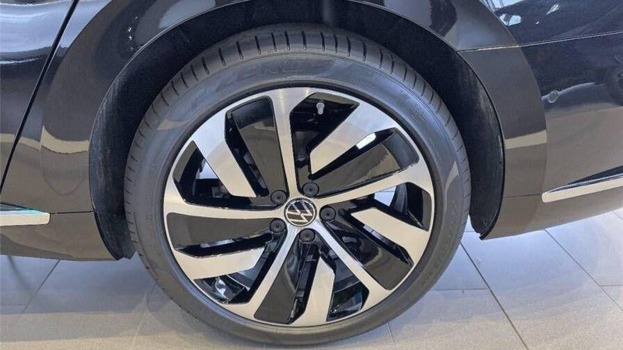 Mandataire Automobile occasion, recherche de Volkswagen Arteon-shooting-brake-1-4-ehybrid-rechargeable-opf-218-dsg6-r-line - E-Motors