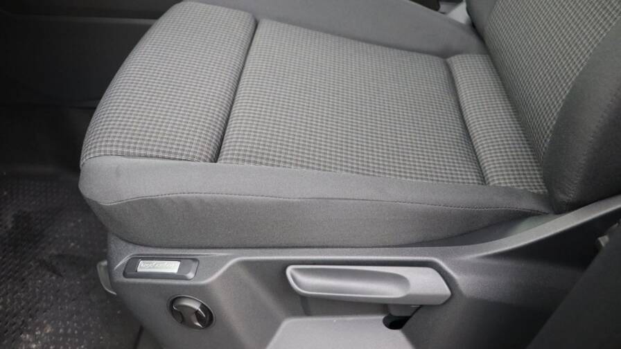 Mandataire Automobile neuf, recherche de Volkswagen Caddy-cargo-maxi-lwb-2-0-tdi-122-hp-dsg7 - E-Motors