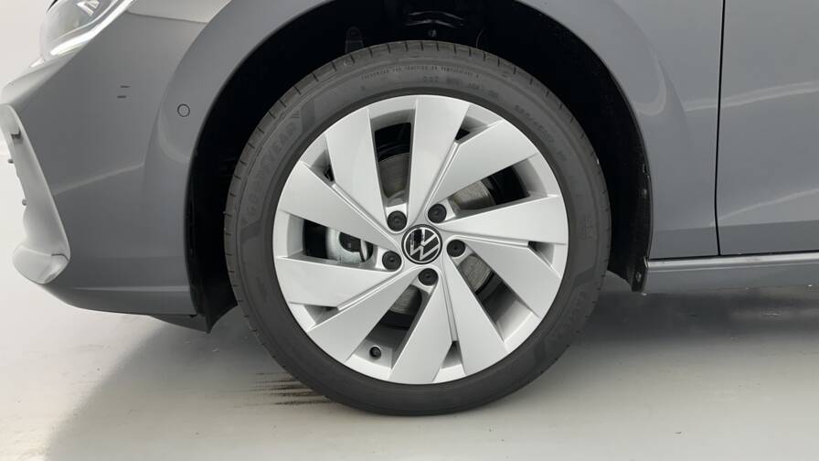 Mandataire Automobile neuf, recherche de Volkswagen Golf-1-5-etsi-evo2-115ch-edition-dsg7 - E-Motors