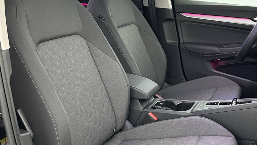 Mandataire Automobile neuf, recherche de Volkswagen Golf-1-5-etsi-evo2-115ch-edition-dsg7 - E-Motors