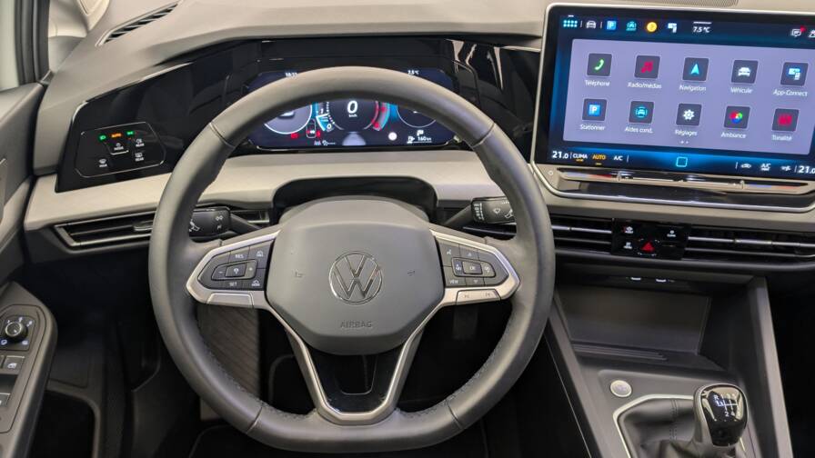 Mandataire Automobile occasion, recherche de Volkswagen Golf-1-5-tsi-evo2-116-bvm6-life-plus - E-Motors