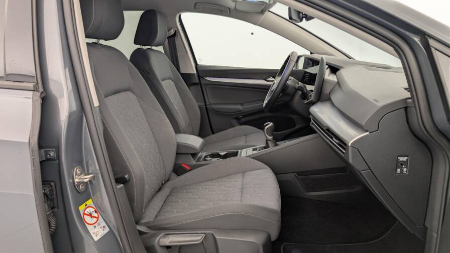 Mandataire Automobile occasion, recherche de Volkswagen Golf-1-5-tsi-evo2-116-bvm6-life-plus - E-Motors