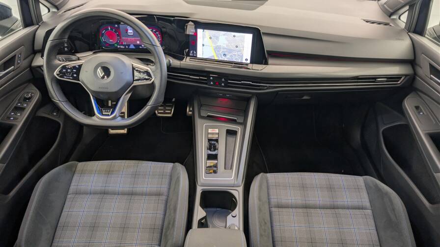 Mandataire Automobile occasion, recherche de Volkswagen Golf-8-1-4-hybride-rechargeable-opf-245-dsg6-gte - E-Motors