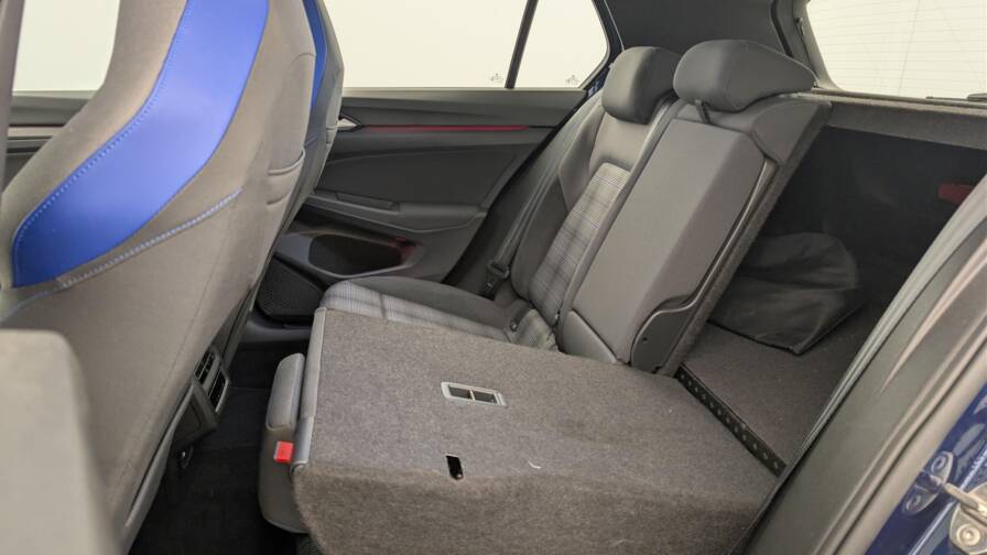 Mandataire Automobile occasion, recherche de Volkswagen Golf-8-1-4-hybride-rechargeable-opf-245-dsg6-gte - E-Motors