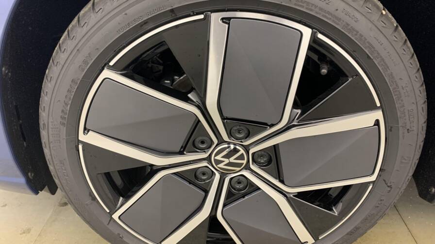 Mandataire Automobile neuf, recherche de Volkswagen Golf-8-1-5-etsi-evo2-116-dsg7-life-plus - E-Motors