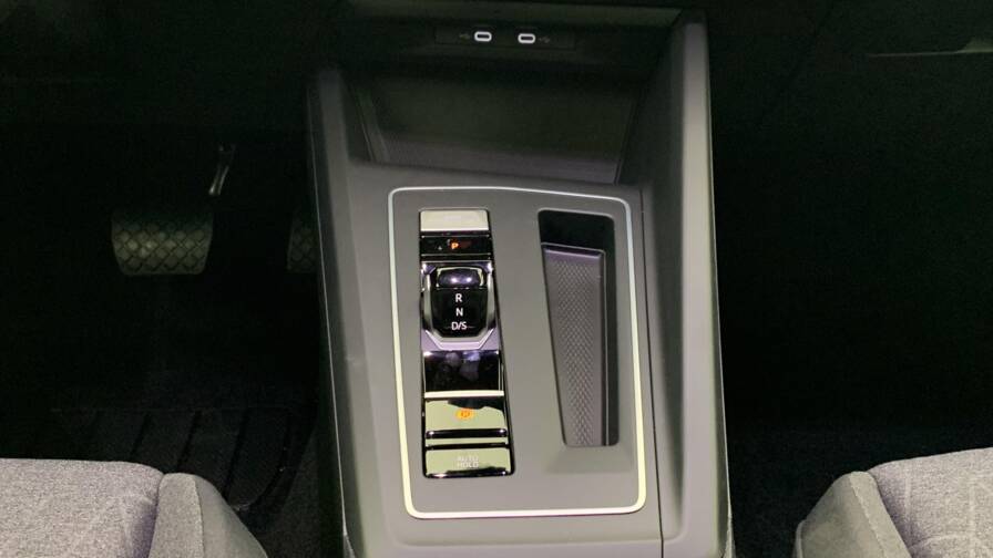 Mandataire Automobile neuf, recherche de Volkswagen Golf-8-1-5-etsi-evo2-150-dsg7-life-plus - E-Motors