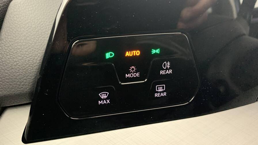 Mandataire Automobile neuf, recherche de Volkswagen Golf-8-1-5-etsi-evo2-150-dsg7-life-plus - E-Motors